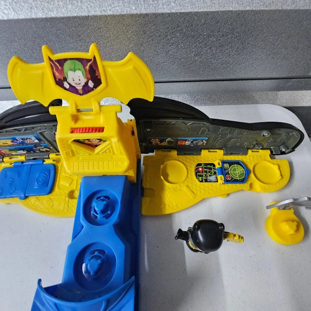 Fisher-Price Little People‎ Batmobile Transforming Playset Batman Car Toy